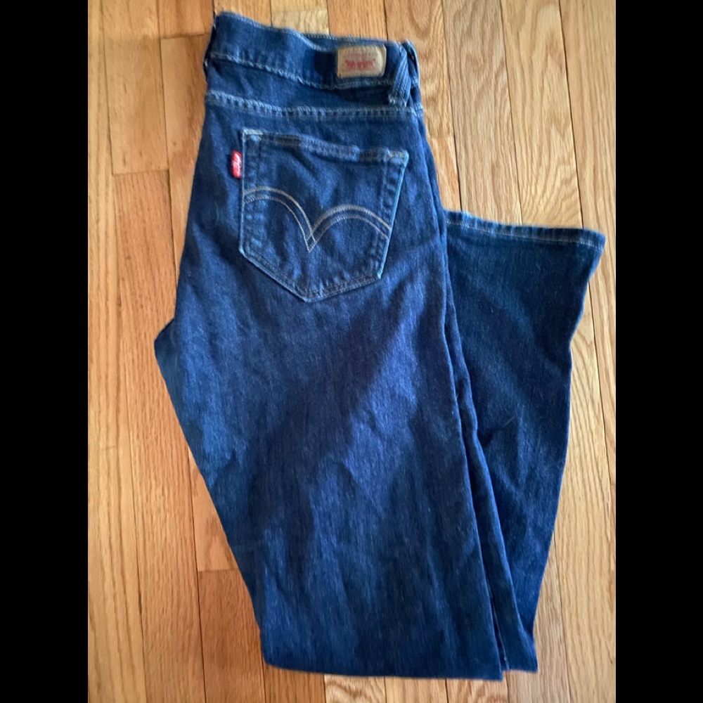 Levi’s Tilted Straight